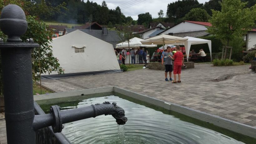 Brunnenfest in Schmißberg: Das Highlight kommt näher